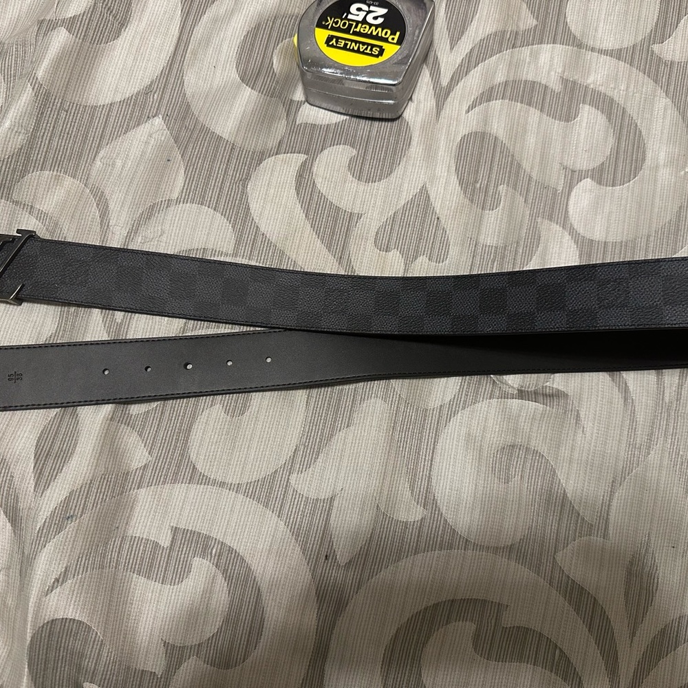 Louis Vuitton LV Initiales 40 MM Reversible Belt